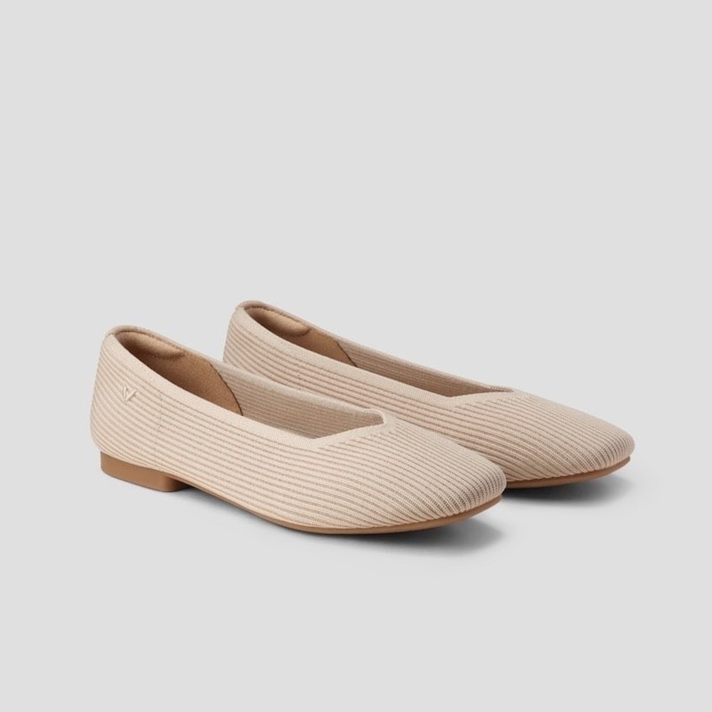 VIVAIA Square-Toe V-Cut Flats‎ (Margot™️ 2.0) - 43 / US 11